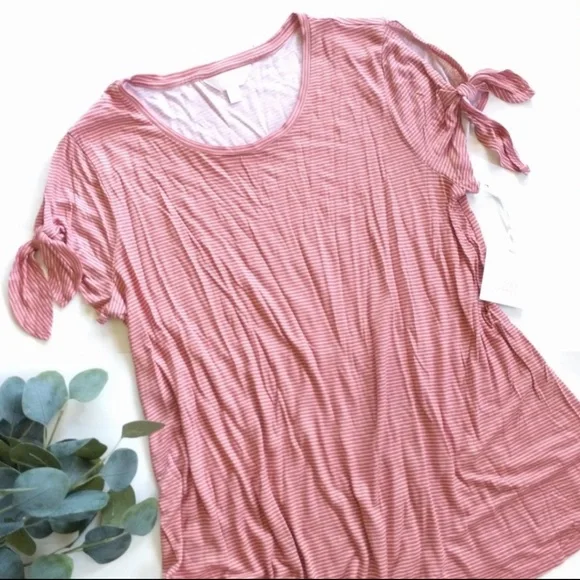 LC LAUREN CONRAD slit knot sleeve maternity tee - Picture 2 of 8